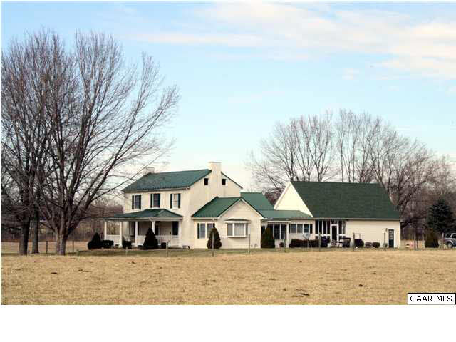 230 MOUNTAIN SIDE LN