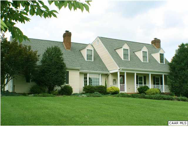4966 BARN FIELD DR