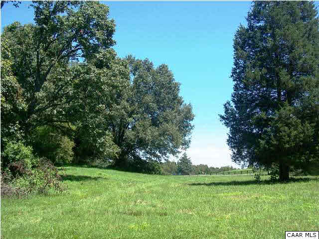 2 BECKONING RIDGE RD