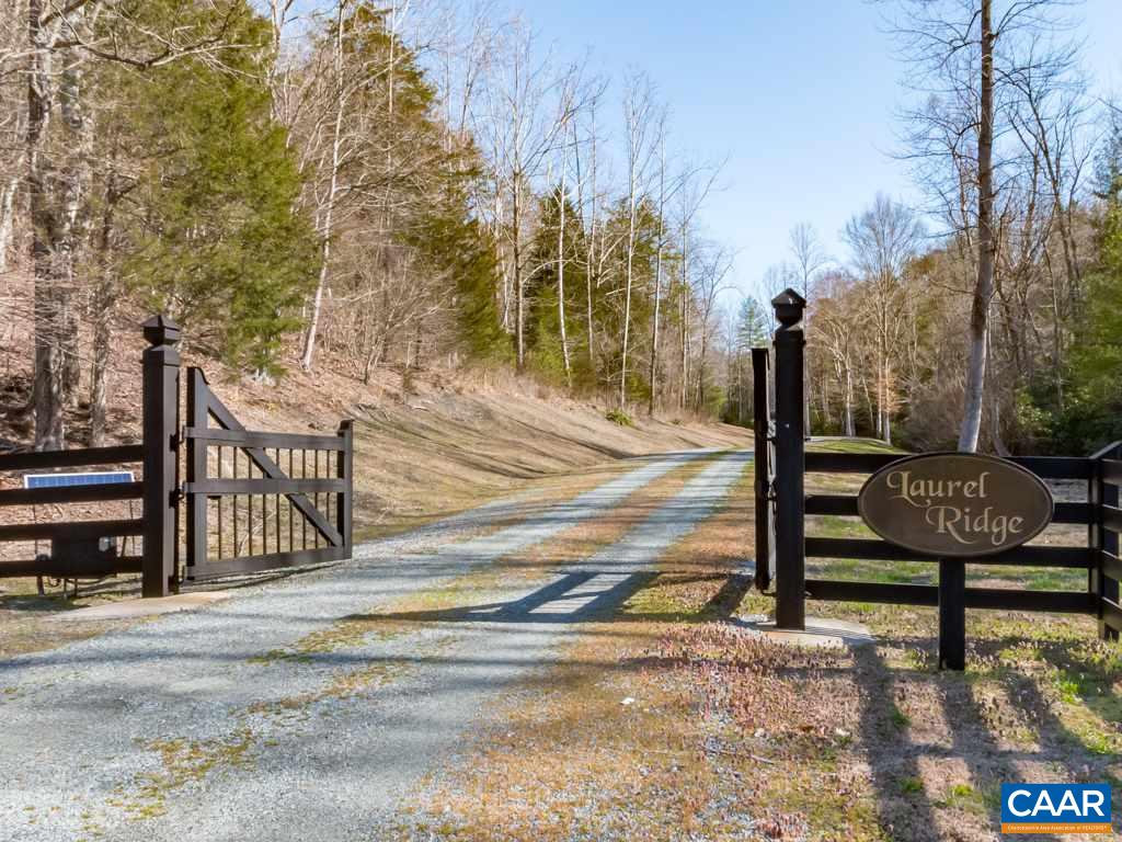2992 - A PLANK RD