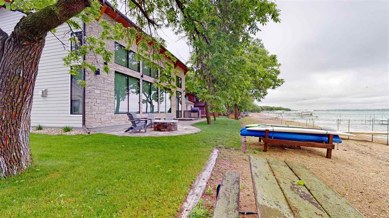 Okoboji Homes Stauss Realty Big Spirit Lake 24841 MCCLELLAND DR