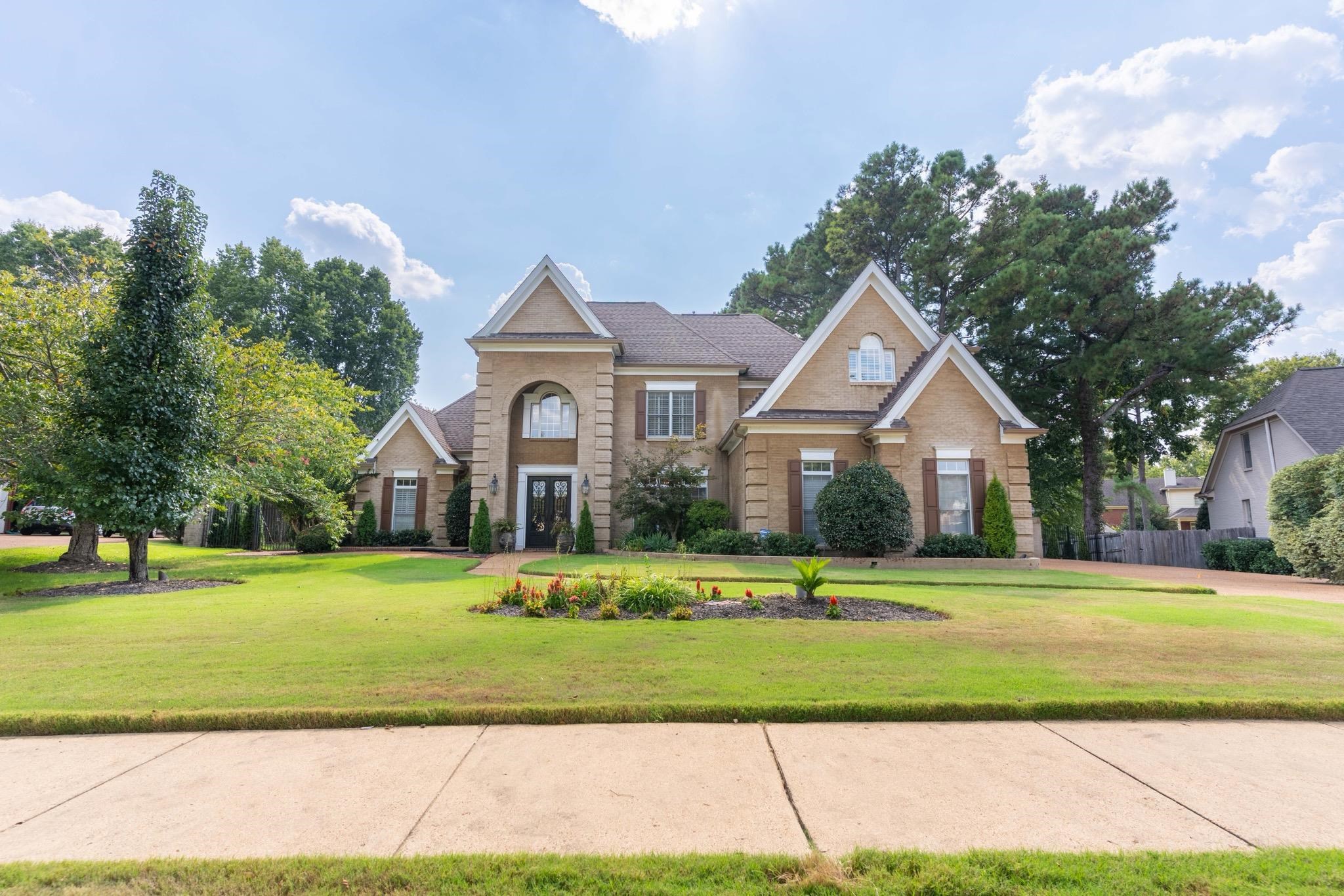 3279 DUKE CIR