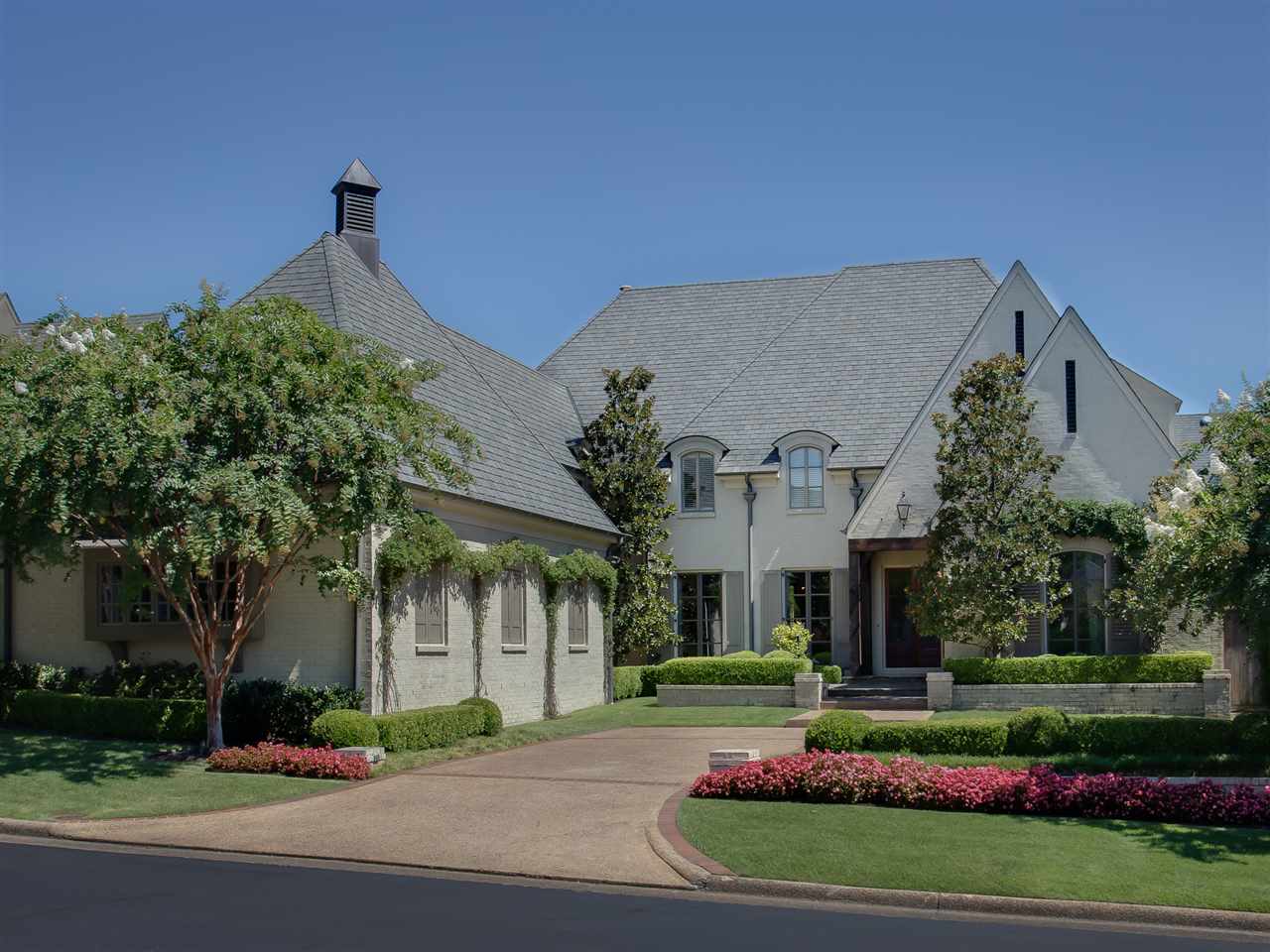 East Memphis Luxury Homes for Sale