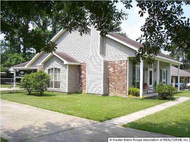 Homes for sale in Denham Springs, LA | 8856 Evening Shadow Dr, Denham Springs, LA 70726 | MLS# BR200598380