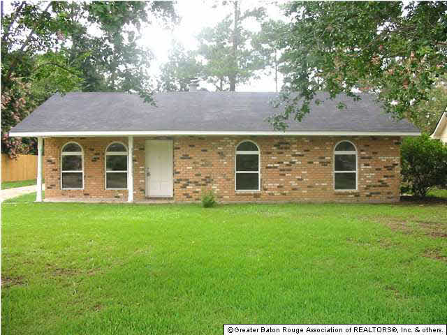 Homes for sale in Denham Springs, LA | 9119 Shadow Bluff Ave, Denham Springs, LA 70726 | MLS# BR201109932