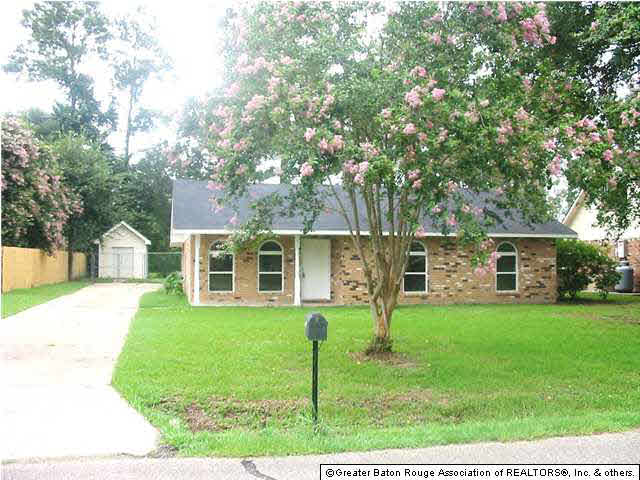 Homes for sale in Denham Springs, LA | 9119 Shadow Bluff Ave, Denham Springs, LA 70726 | MLS# BR201109932