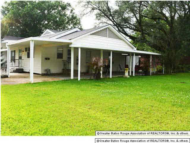 Homes for sale in Denham Springs, LA | 711 Bowman St, Denham Springs, LA 70726 | MLS# BR201311488