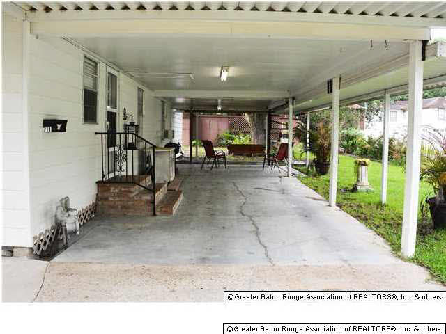 Homes for sale in Denham Springs, LA | 711 Bowman St, Denham Springs, LA 70726 | MLS# BR201311488