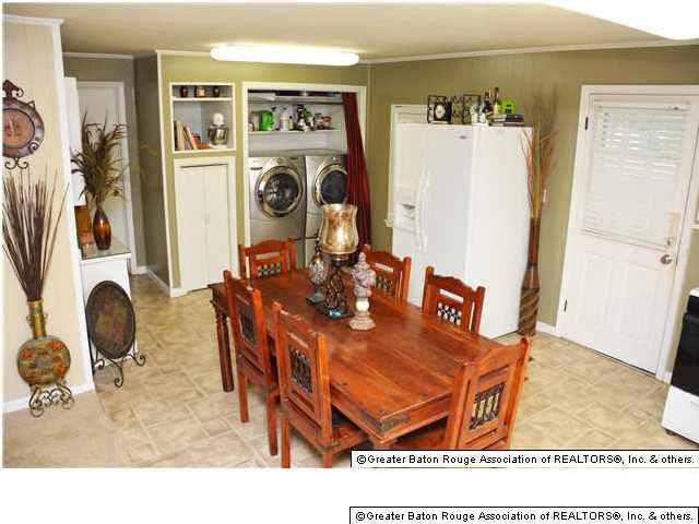 Homes for sale in Denham Springs, LA | 711 Bowman St, Denham Springs, LA 70726 | MLS# BR201311488