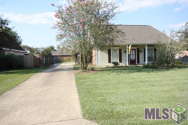 Homes for sale in Denham Springs, LA | 7367 Cherrydale Dr, Denham Springs, LA 70706 | MLS# BR2015012171