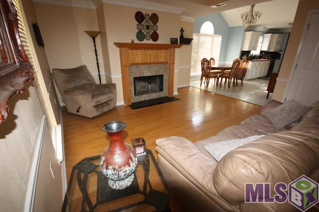 Homes for sale in Denham Springs, LA | 7367 Cherrydale Dr, Denham Springs, LA 70706 | MLS# BR2015012171