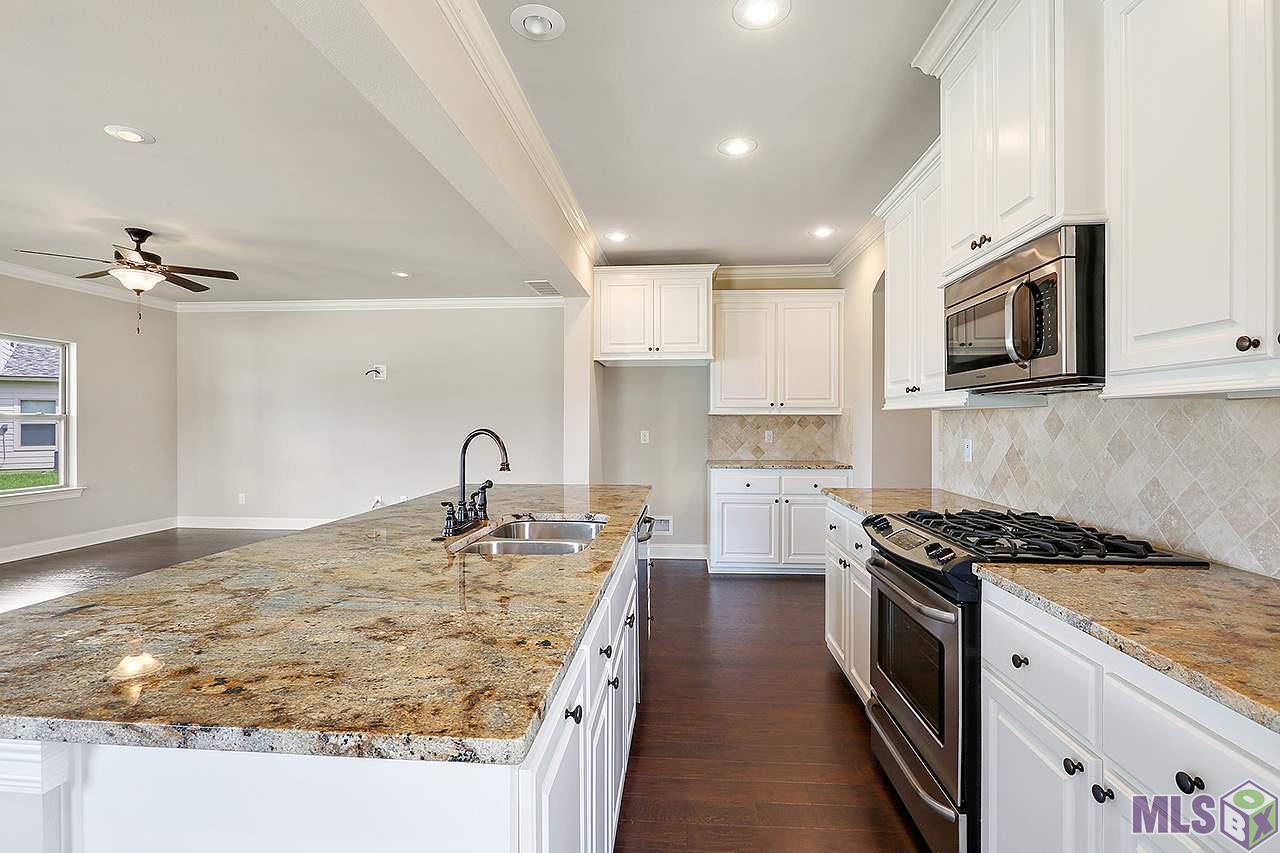 Homes for sale in Baton Rouge, LA | 15314 Jack Henry Dr, Baton Rouge, LA 70816 | MLS# BR2016017994