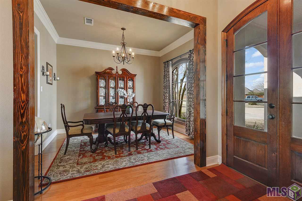 Homes for sale in Zachary, LA | 2058 Pointe South Dr, Zachary, LA 70791 | MLS# BR2018002469