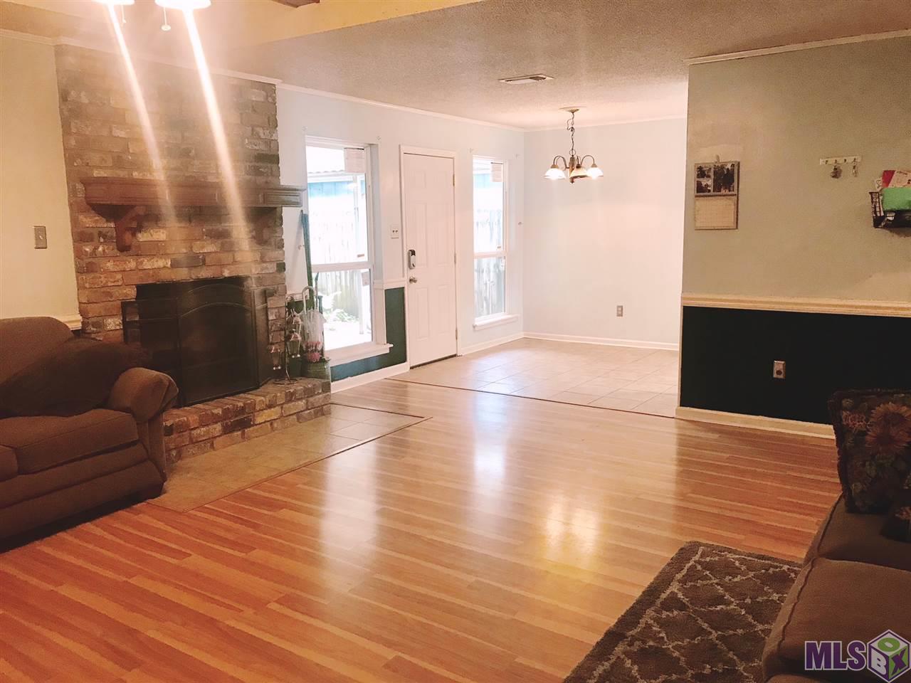 Homes for sale in Denham Springs, LA | 30462 Fairway View Dr, Denham Springs, LA 70726 | MLS# BR2018011307