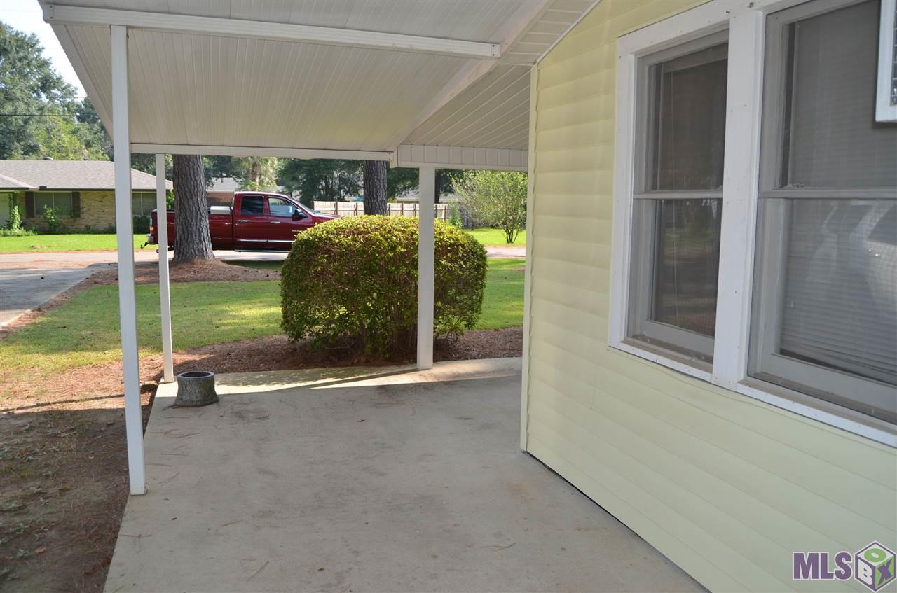 Homes for sale in Denham Springs, LA | 34478 Pinetree Dr, Denham Springs, LA 70706 | MLS# BR2018014634