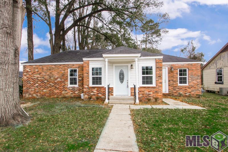 Homes for sale in Denham Springs, LA | 237 Capitol St, Denham Springs, LA 70726 | MLS# BR2019001036