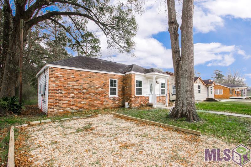 Homes for sale in Denham Springs, LA | 237 Capitol St, Denham Springs, LA 70726 | MLS# BR2019001036
