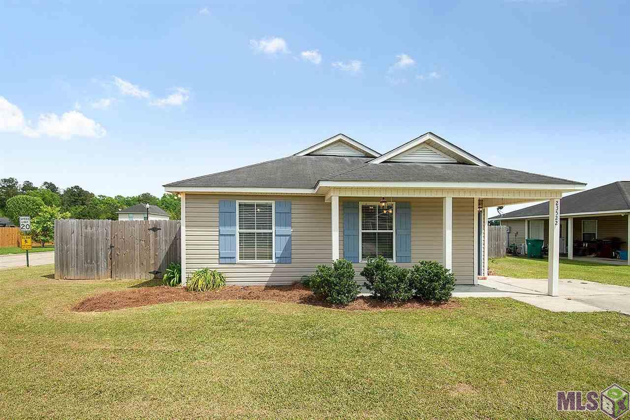 Homes for sale in Denham Springs, LA | 23522 Country Manor Ave, Denham Springs, LA 70726 | MLS# BR2019005435