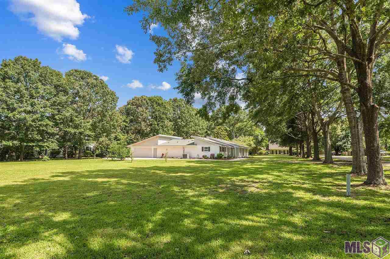 Homes for sale in Zachary, LA | 4891 Lakewood Dr, Zachary, LA 70791 | MLS# BR2021008611