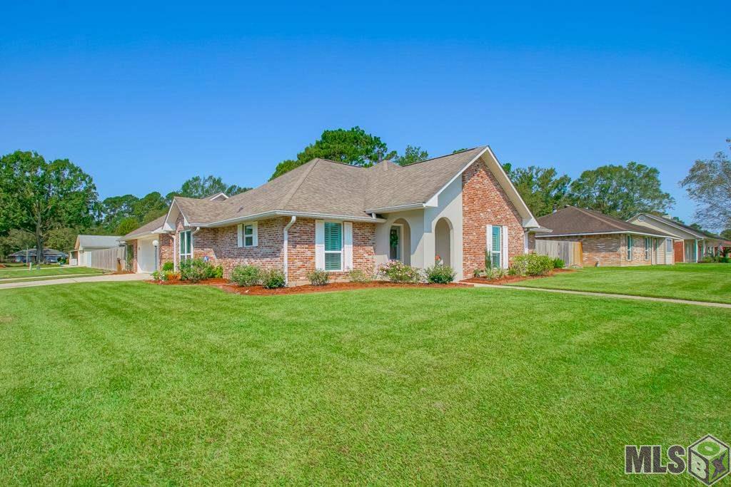 Homes for sale in Denham Springs, LA | 911 Maywood Dr, Denham Springs, LA 70726 | MLS# BR2021014316