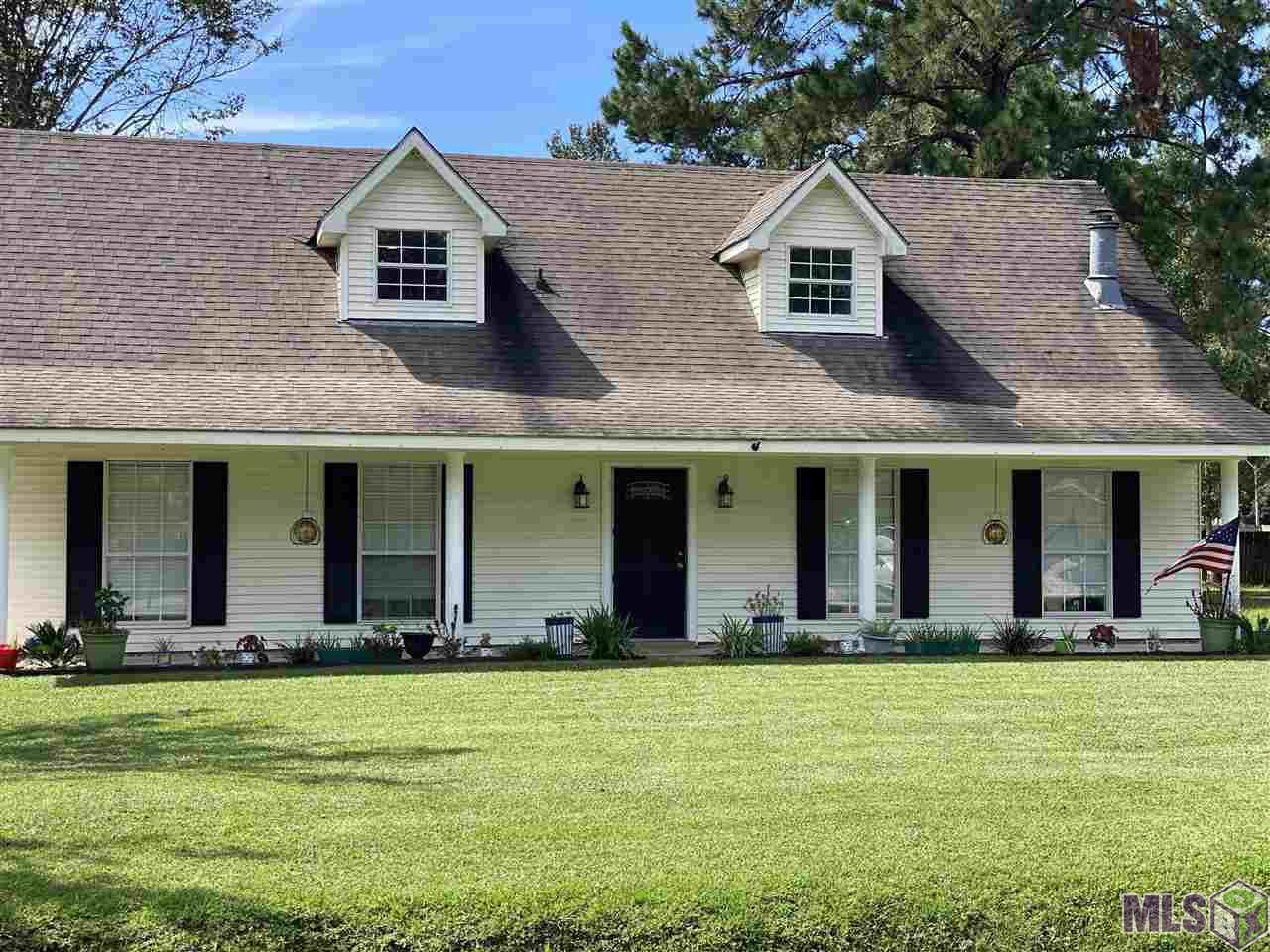 Homes for sale in Denham Springs, LA | 8826 Cedar Springs Ave, Denham Springs, LA 70726 | MLS# BR2021014930