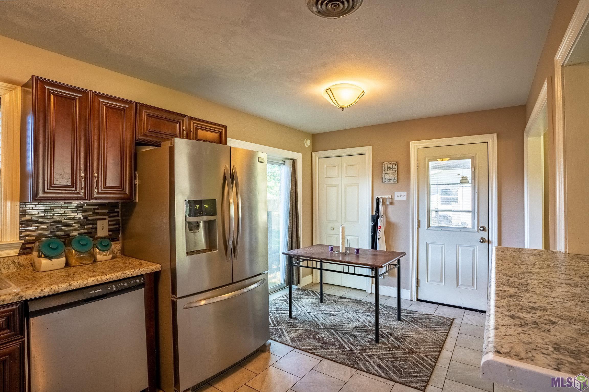 Homes for sale in Denham Springs, LA | 2001 Carolyn Ave, Denham Springs, LA 70726 | MLS# BR2022005238