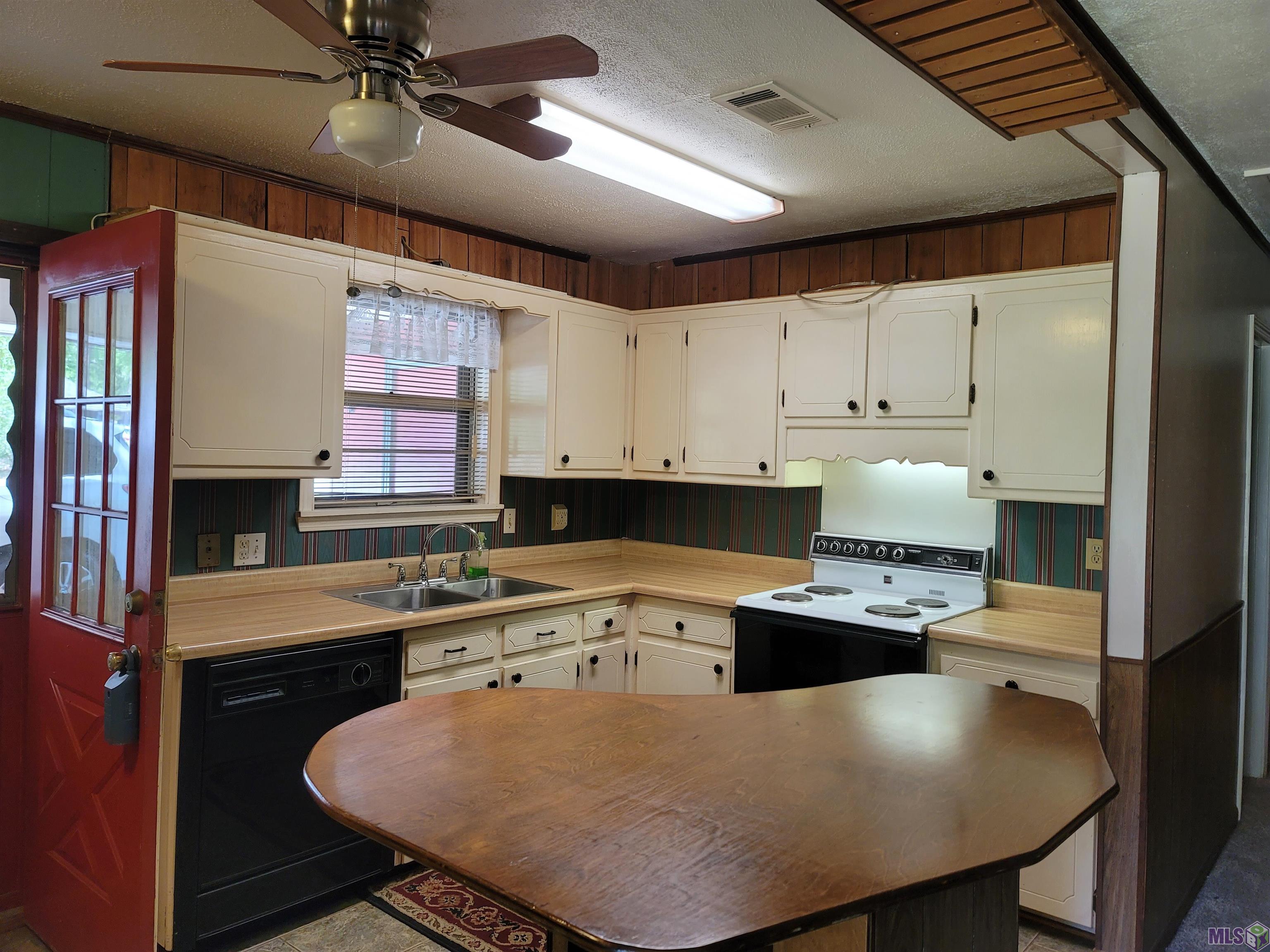 Homes for sale in Denham Springs, LA | 931 Aime St, Denham Springs, LA 70726 | MLS# BR2022005629