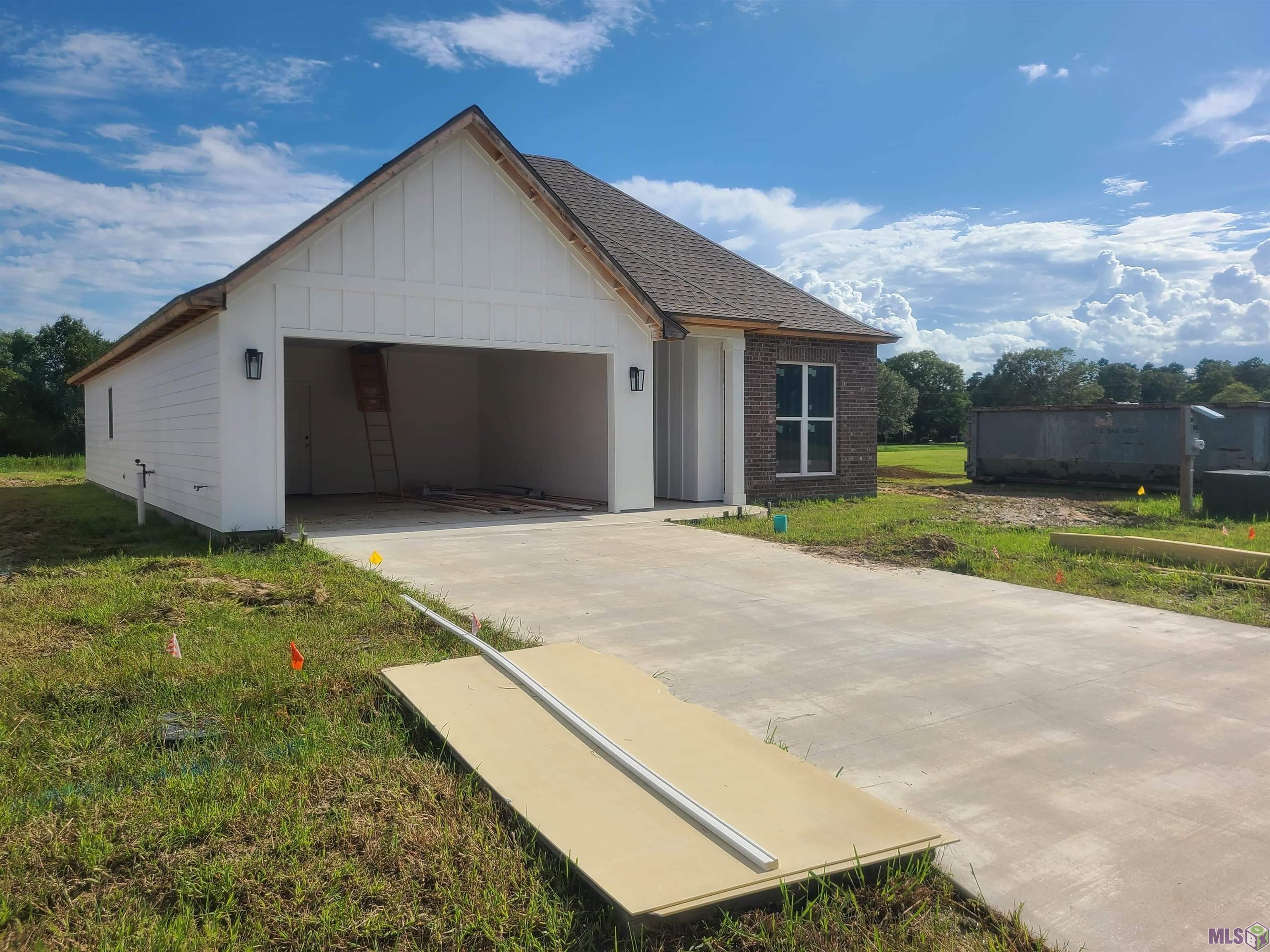 Homes for sale in Denham Springs, LA | 10433 Highland Lakes Dr, Denham Springs, LA 70726 | MLS# BR2022006193