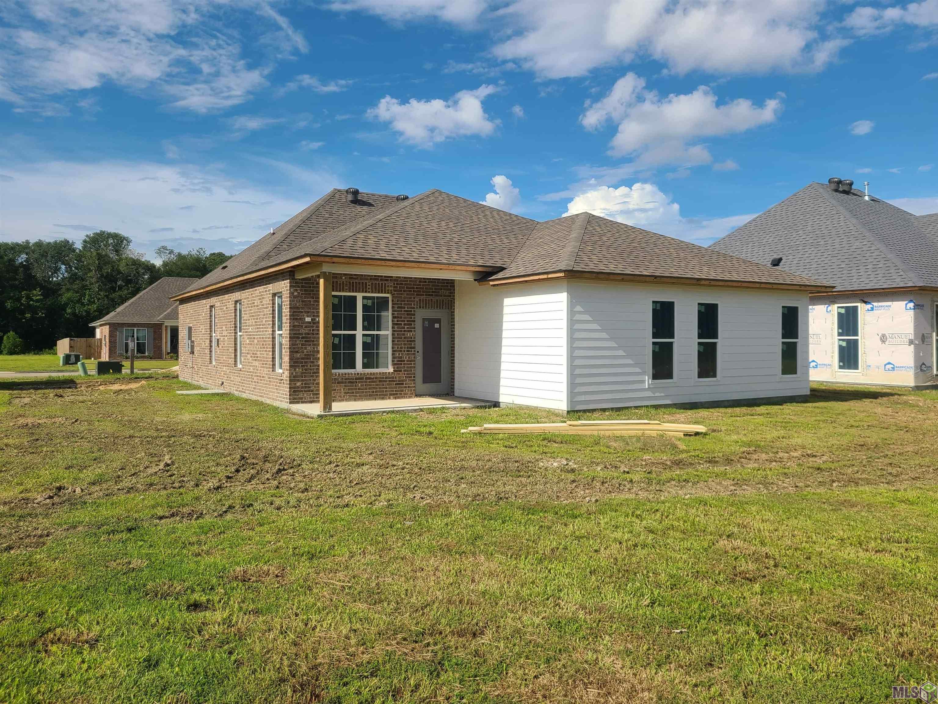 Homes for sale in Denham Springs, LA | 10433 Highland Lakes Dr, Denham Springs, LA 70726 | MLS# BR2022006193