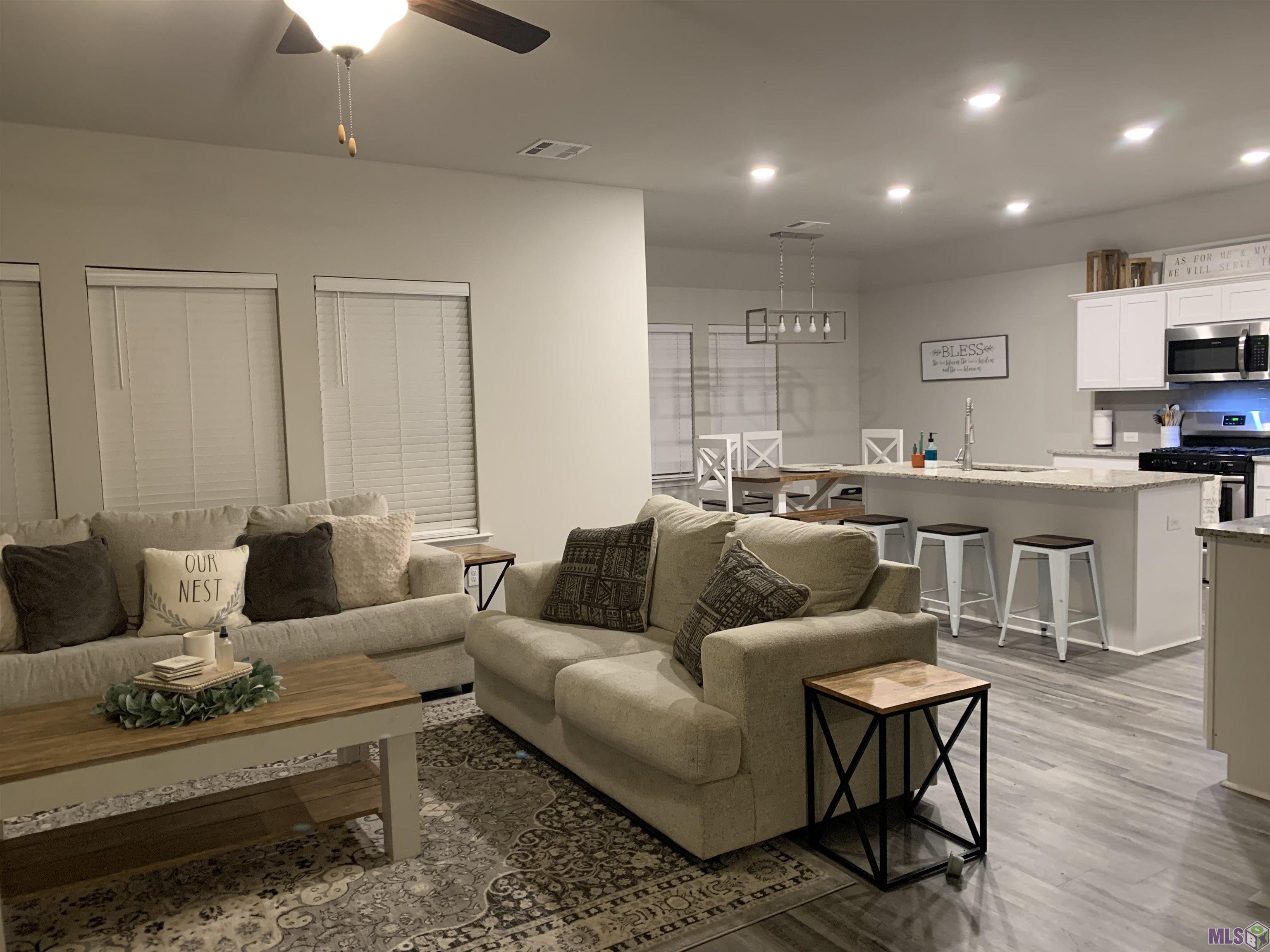 Homes for sale in Denham Springs, LA | 10584 Trailside Dr, Denham Springs, LA 70706 | MLS# BR2022009756