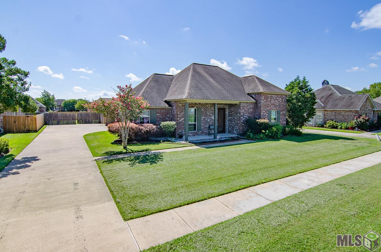 Homes for sale in Zachary, LA | 6680 Summerlin Dr, Zachary, LA 70791 | MLS# BR2022010817