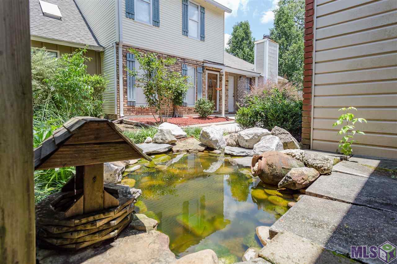 JEFFERSON WOODS TOWNHOMES 4267 Jefferson Woods