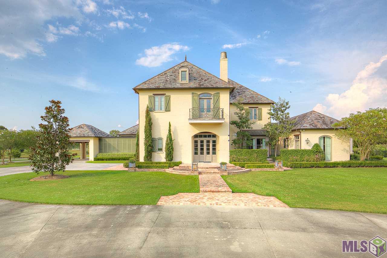 Baton Rouge Homes in Settlement of Willow Grove