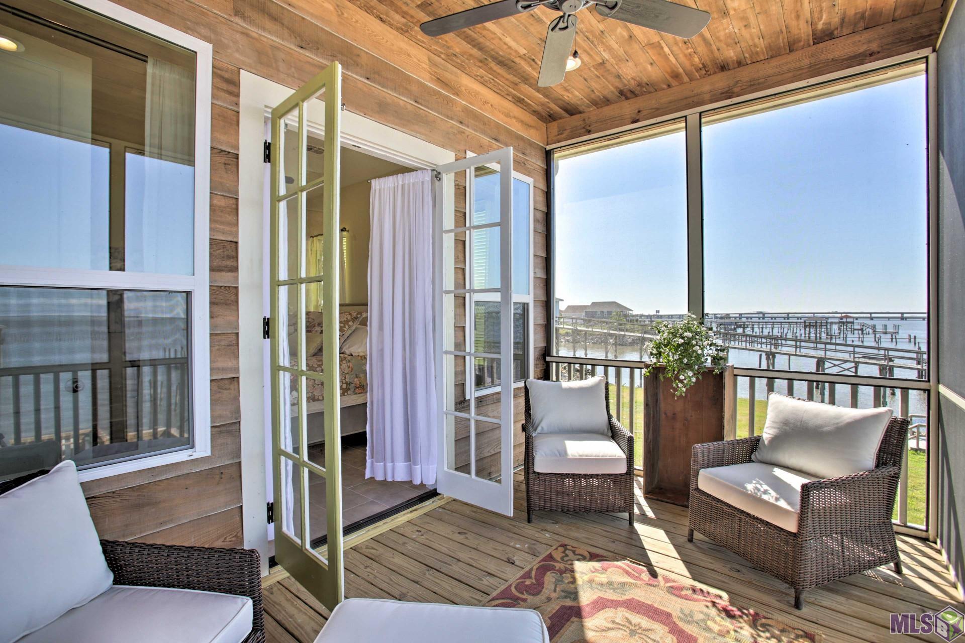 Homes for sale in Slidell, LA | 275 Lakeview Dr, Slidell, LA 70458 | MLS# BR2024009856