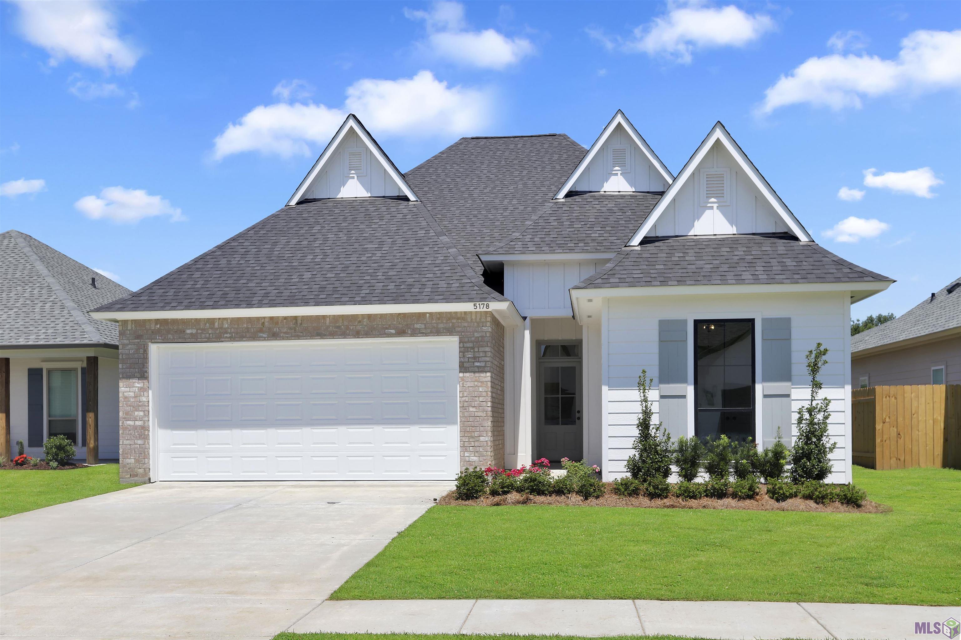 Homes for sale in Darrow, LA | 5178 White River Rd, Darrow, LA 70725 | MLS# BR2024011910