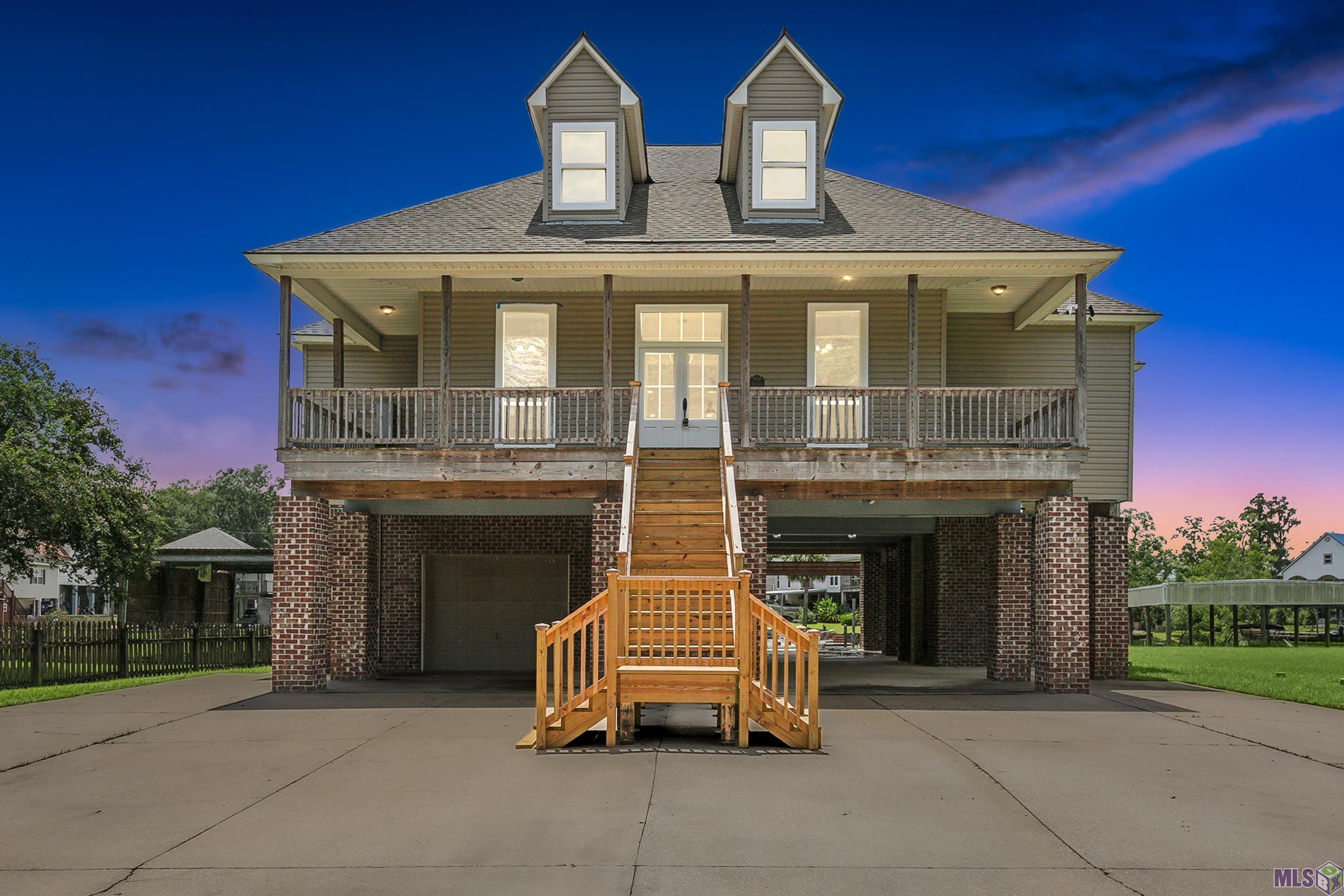 Homes for sale in Denham Springs, LA | 14428 Sandy Bluff Dr, Denham Springs, LA 70726 | MLS# BR2024014637