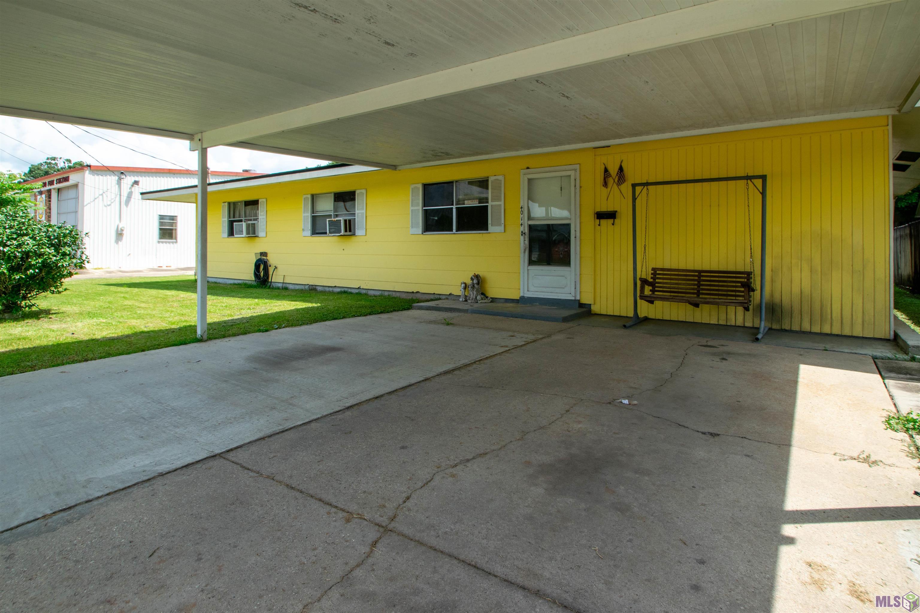 Homes for sale in Berwick, LA | 4014 John St, Berwick, LA 70342 | MLS# BY2024014813