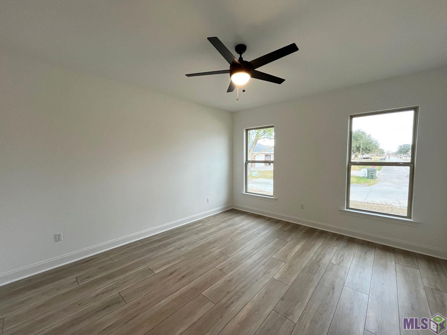 Homes for sale in Thibodaux, LA | 223 Sample Dr, Thibodaux, LA 70301 | MLS# BY2024019325