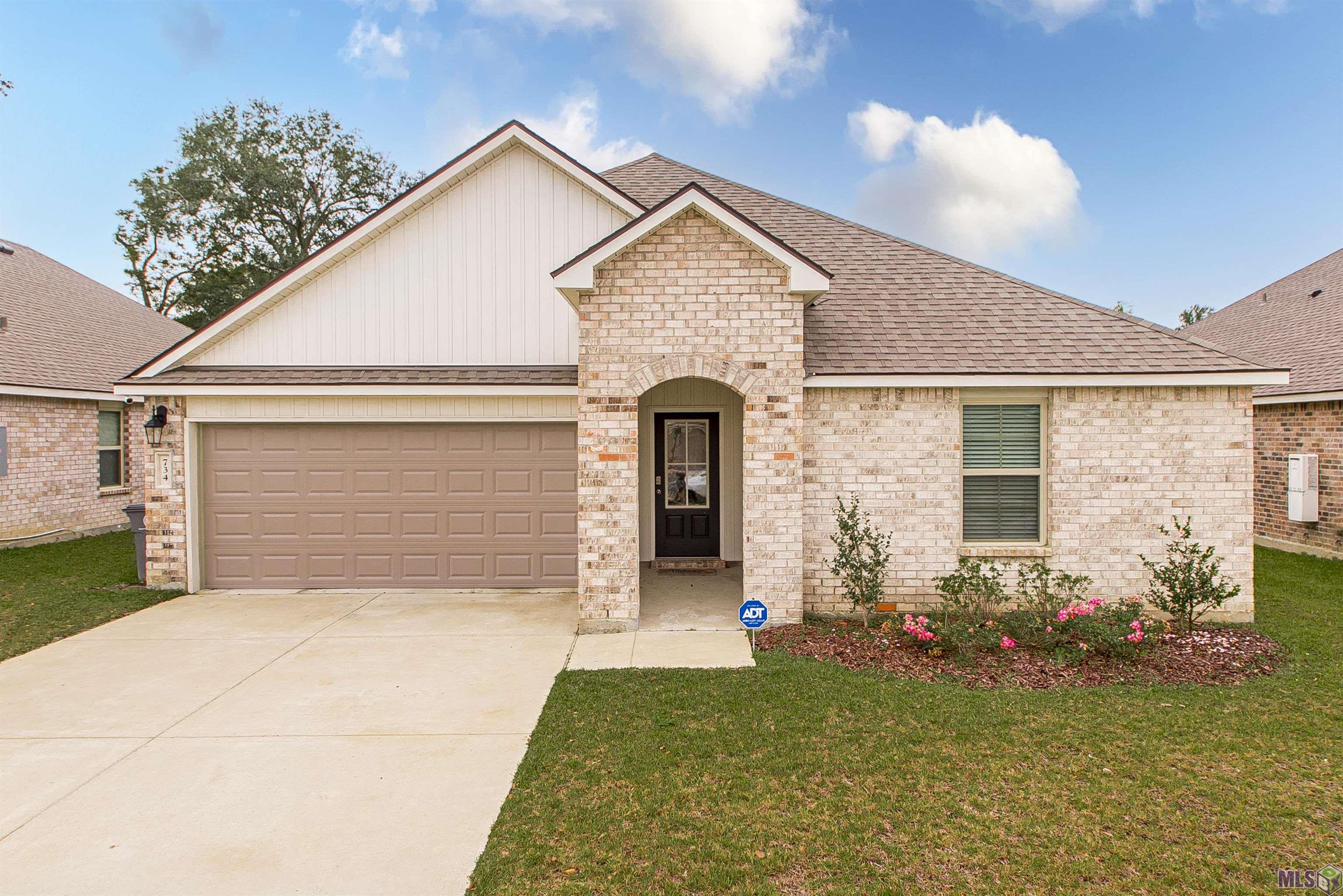 Homes for sale in Zachary, LA | 734 Lambot Ave, Zachary, LA 70791 | MLS# BR2024021217