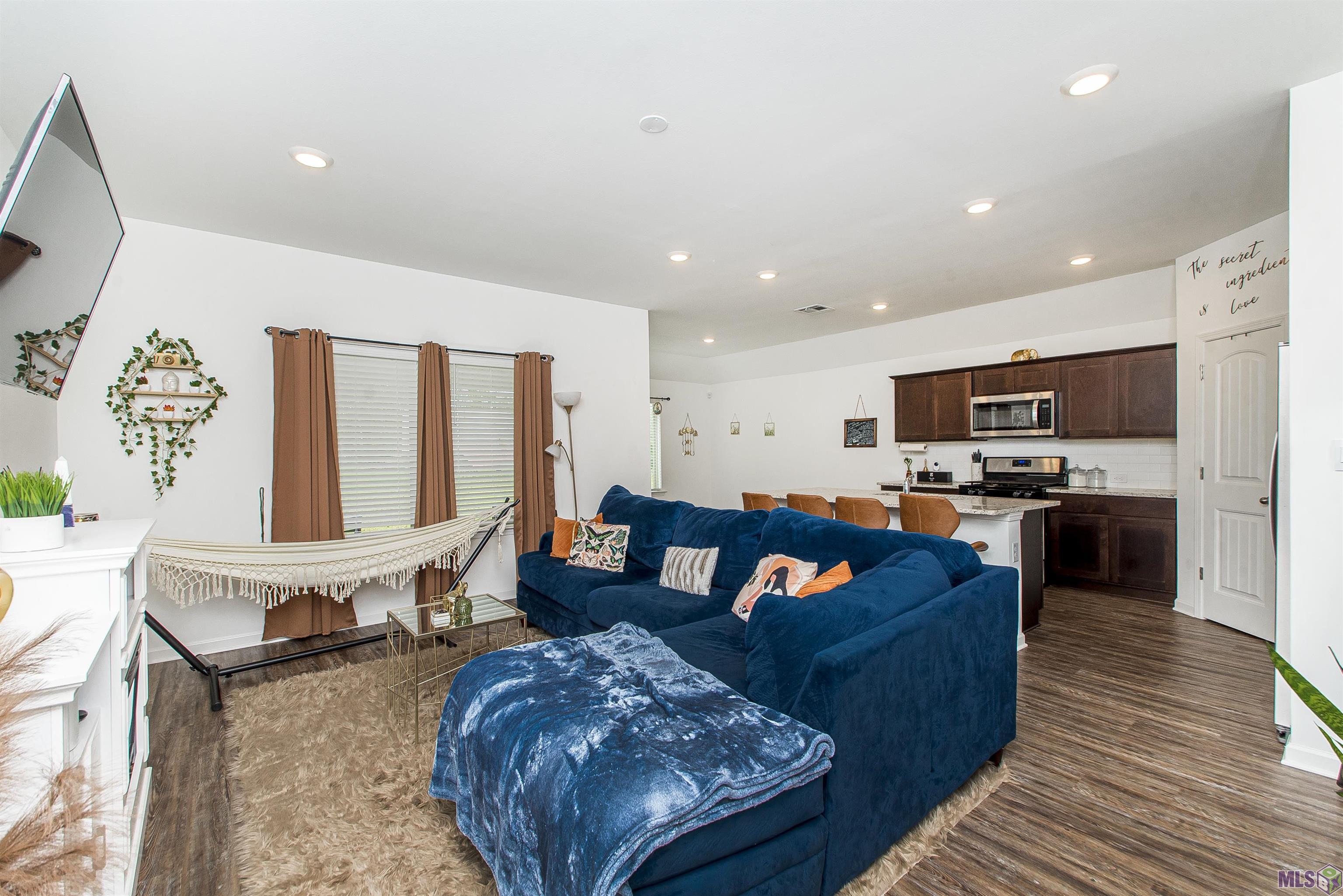 Homes for sale in Zachary, LA | 734 Lambot Ave, Zachary, LA 70791 | MLS# BR2024021217