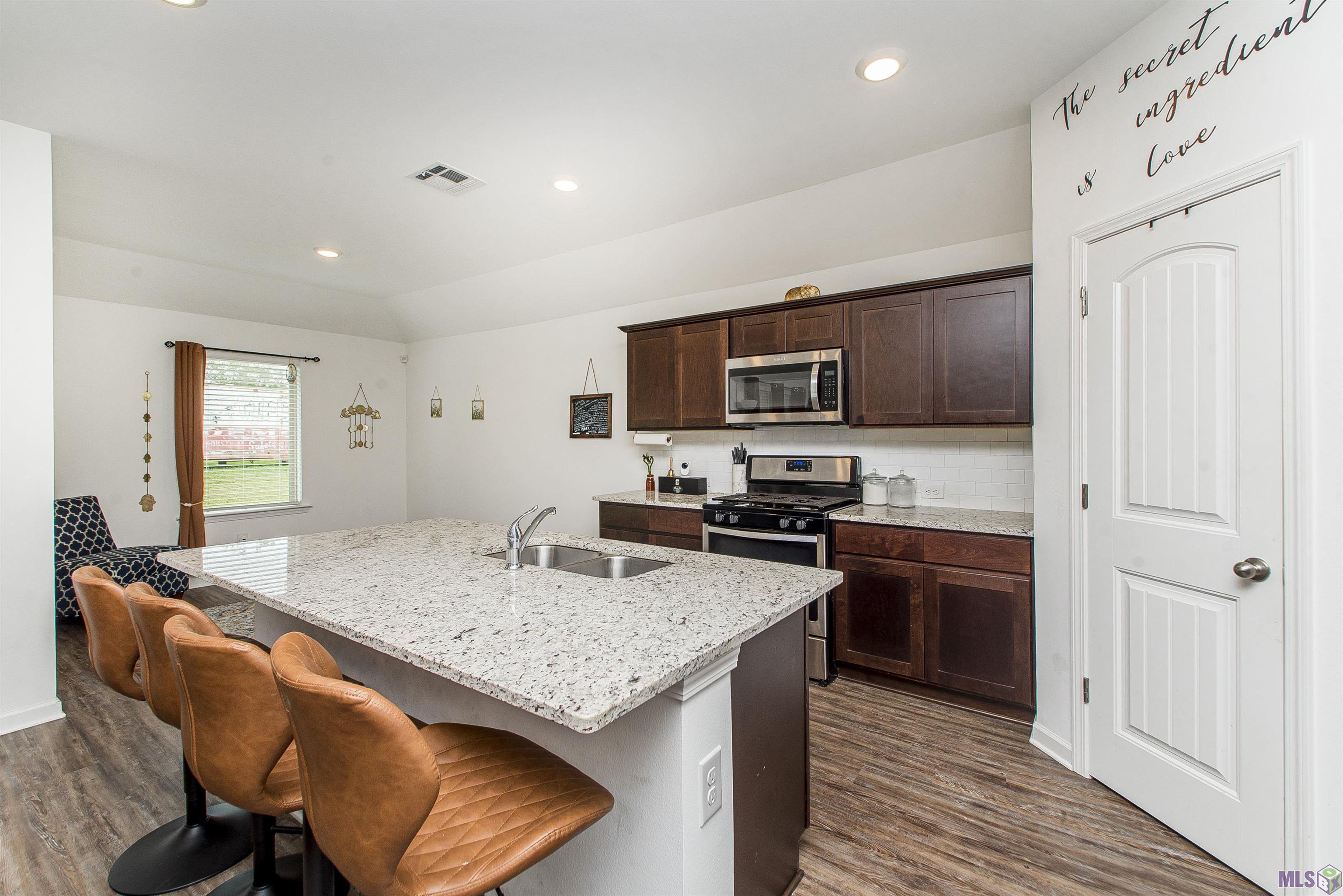 Homes for sale in Zachary, LA | 734 Lambot Ave, Zachary, LA 70791 | MLS# BR2024021217