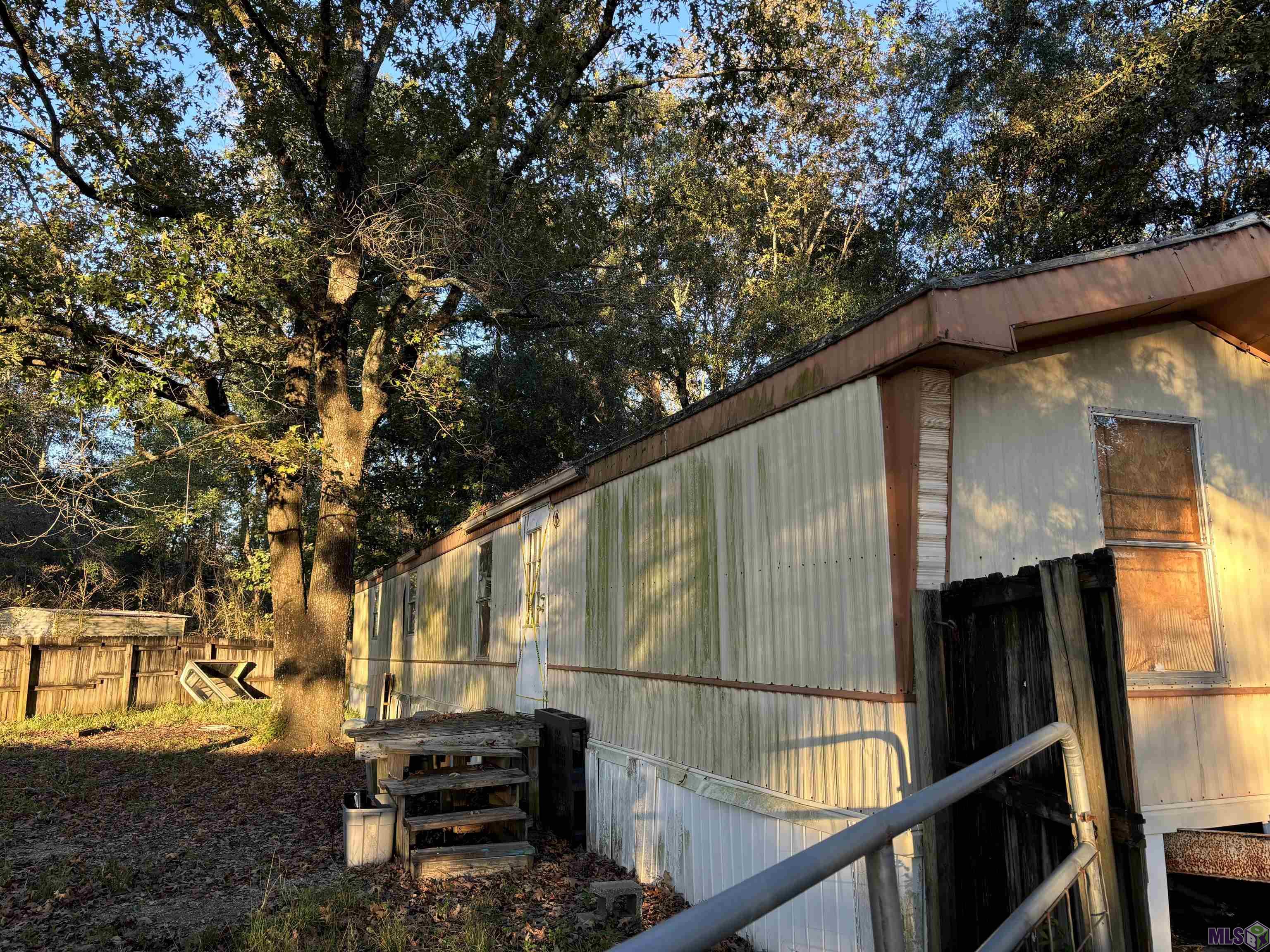 Homes for sale in Denham Springs, LA | 26100 Walker South Rd, Denham Springs, LA 70726 | MLS# BR2024021300
