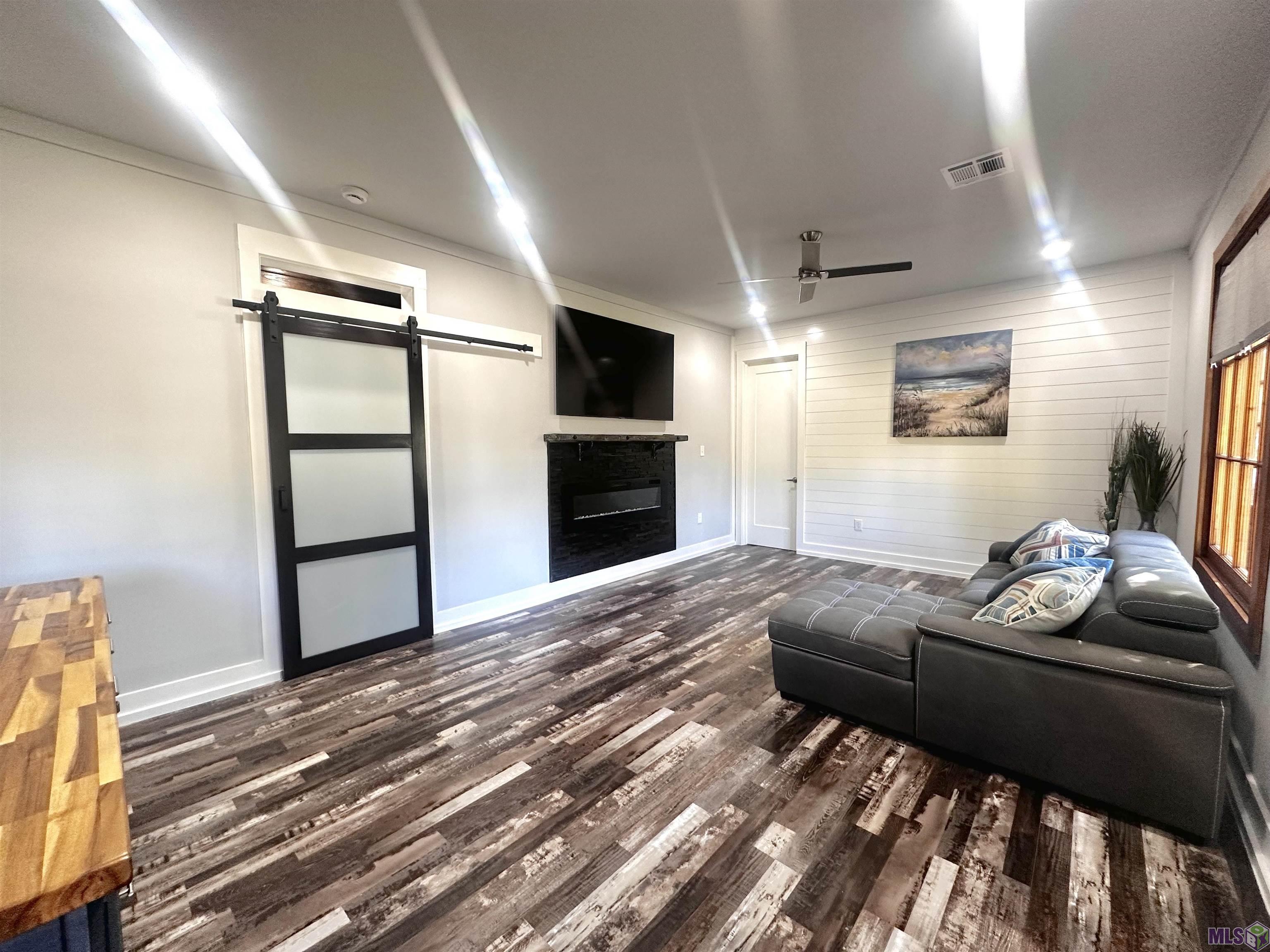 Homes for sale in Baton Rouge, LA | 2513 Jura St, Baton Rouge, LA 70806 | MLS# BR2024021306