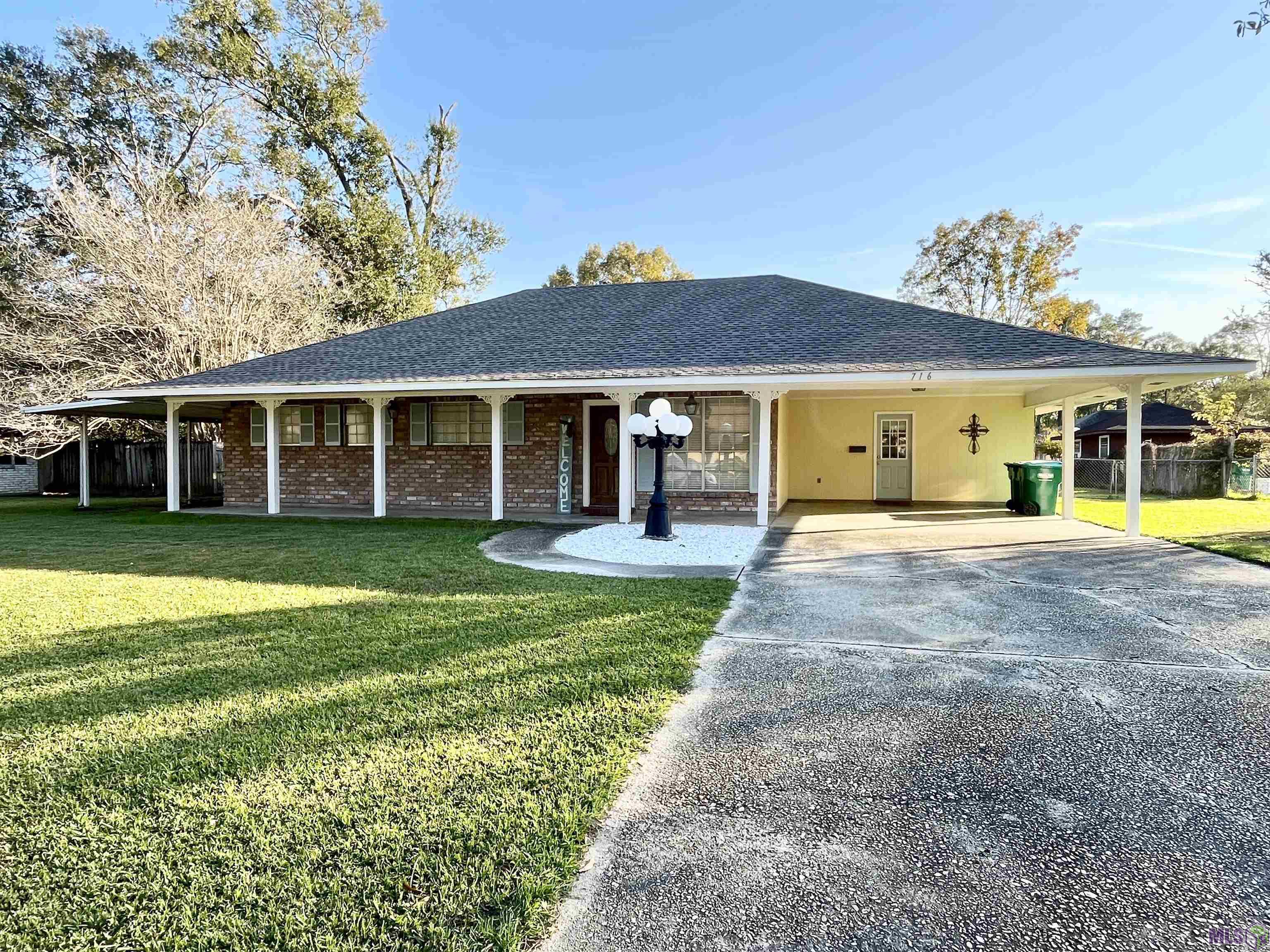 Homes for sale in Denham Springs, LA | 716 Dawes Dr, Denham Springs, LA 70726 | MLS# BR2024021991