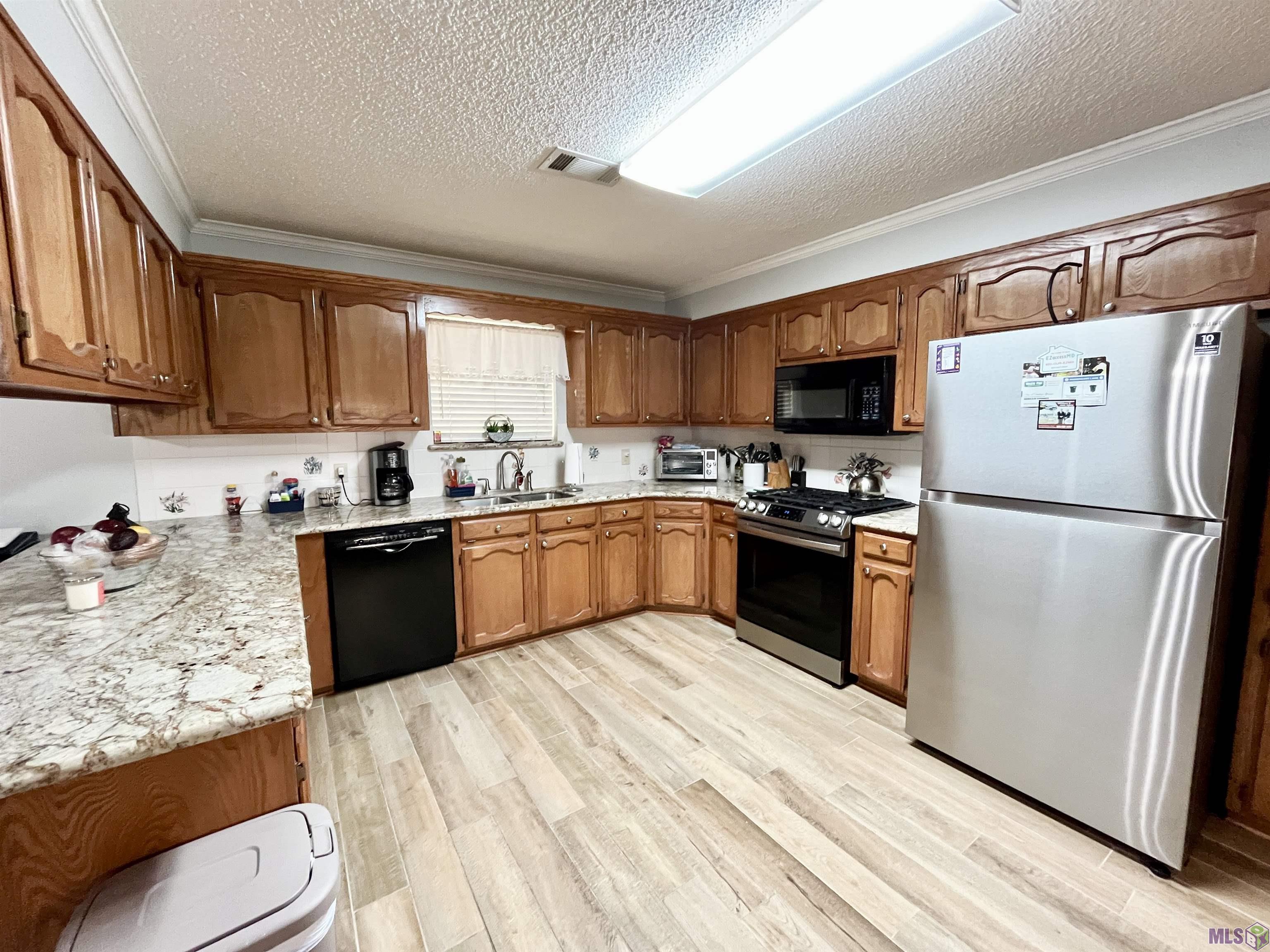 Homes for sale in Denham Springs, LA | 716 Dawes Dr, Denham Springs, LA 70726 | MLS# BR2024021991