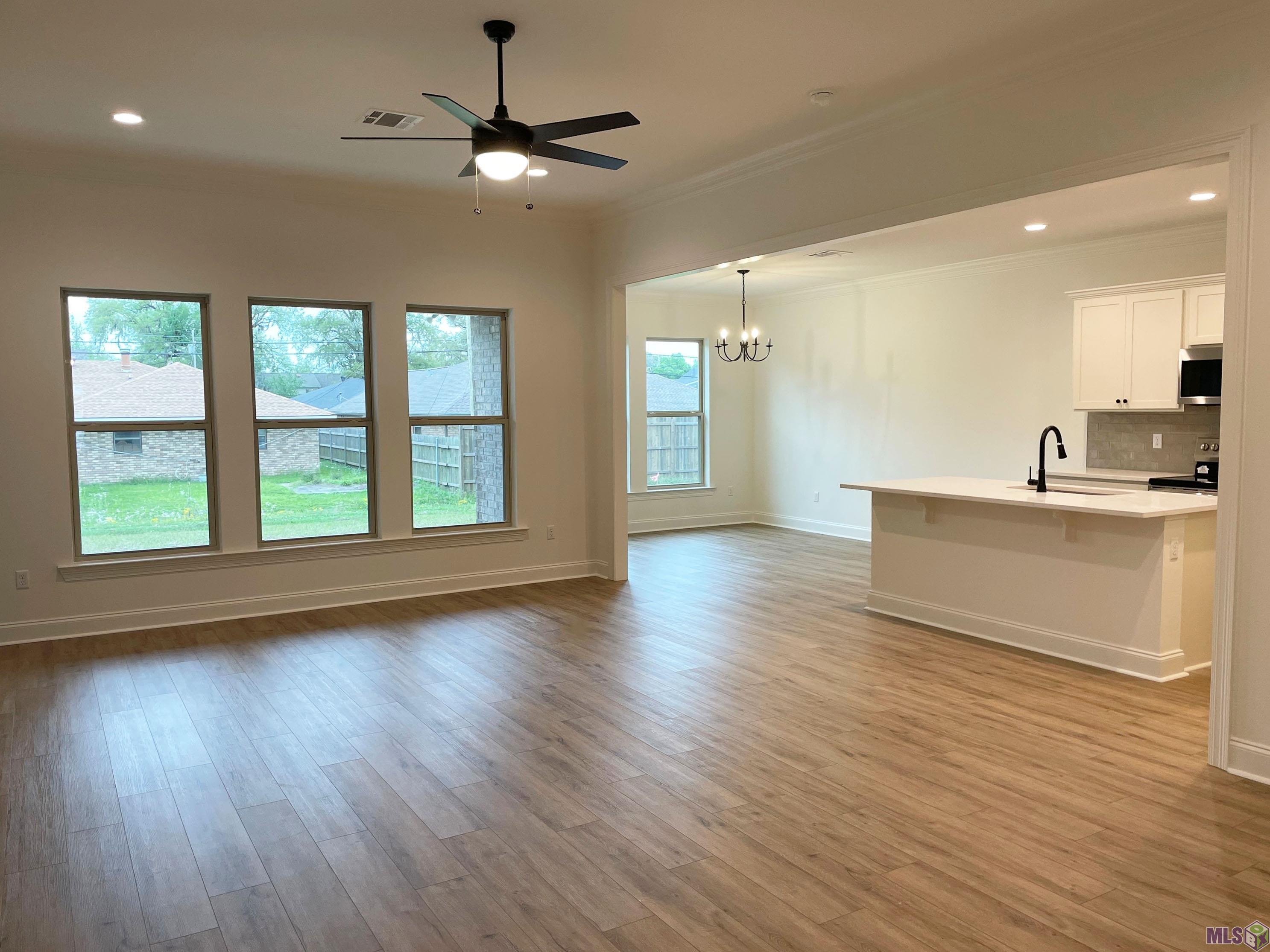 Homes for sale in Luling, LA | 109 Olivia Dr, Luling, LA 70070 | MLS# NO2025000327