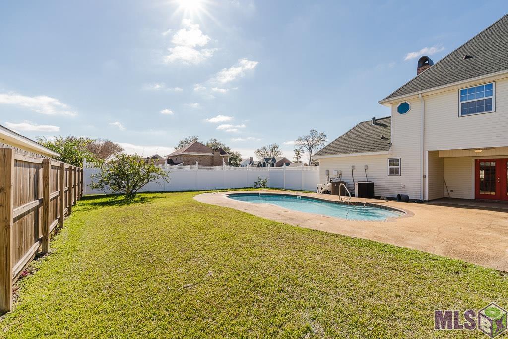 Homes for sale in Lutcher, LA | 1800 Bay Tree St, Lutcher, LA 70071 | MLS# BR2025000563