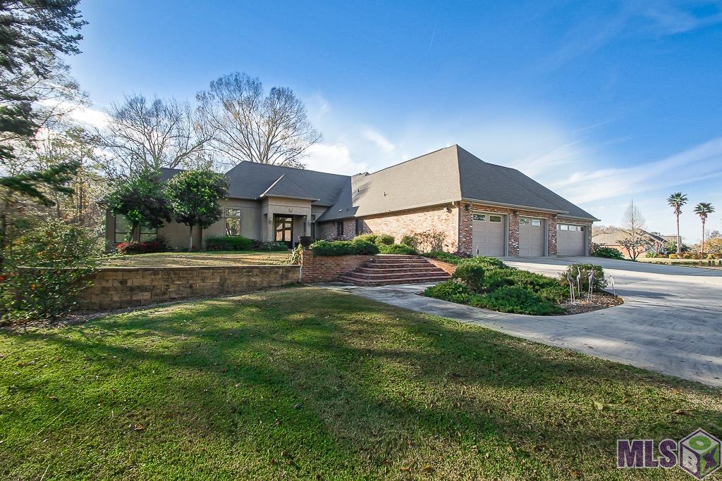 Homes for sale in Denham Springs, LA | 24905 La Hwy 1032, Denham Springs, LA 70726 | MLS# BR2025001179