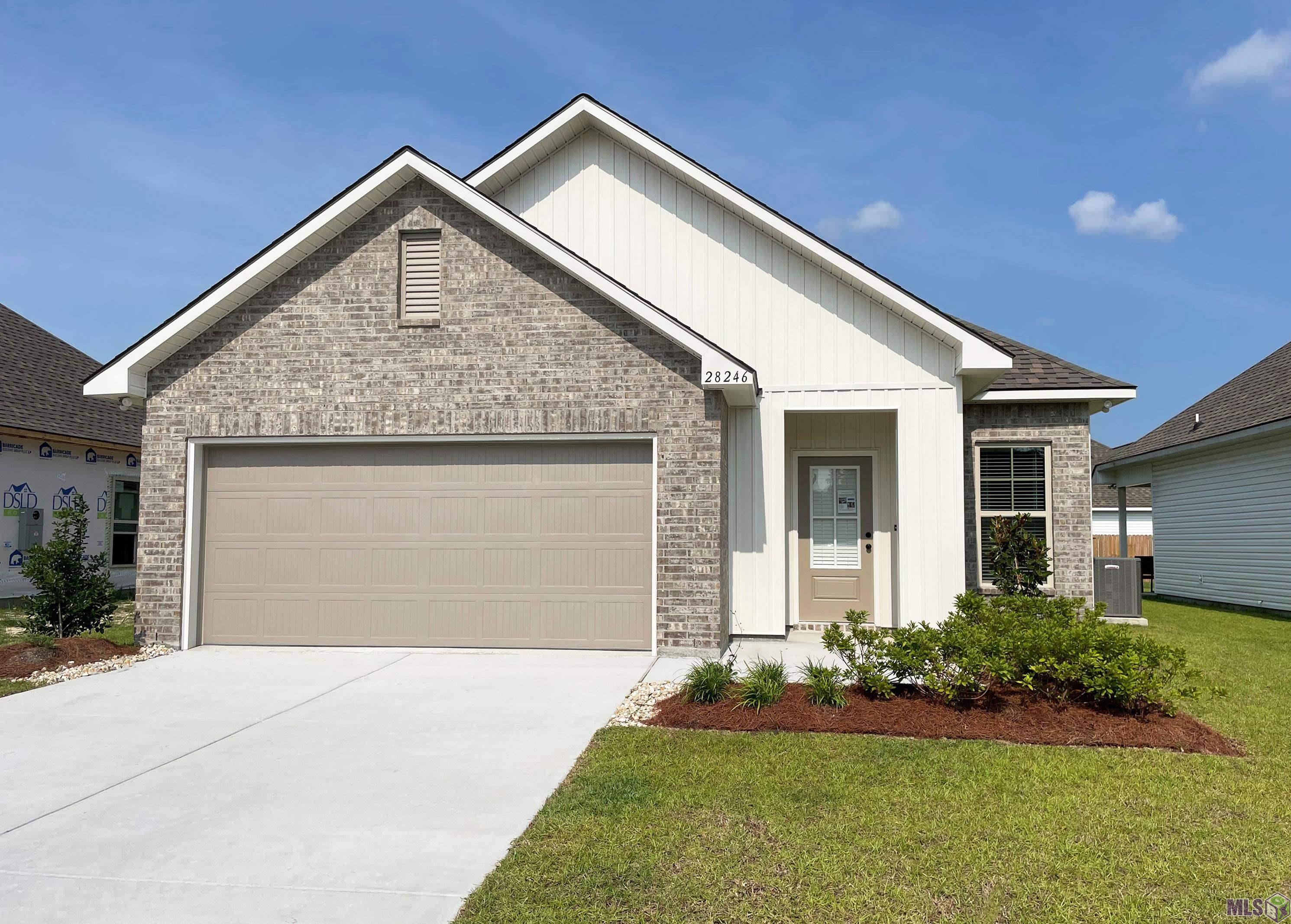 Homes for sale in Denham Springs, LA | 28246 Moreau Dr, Denham Springs, LA 70726 | MLS# BR2025001570