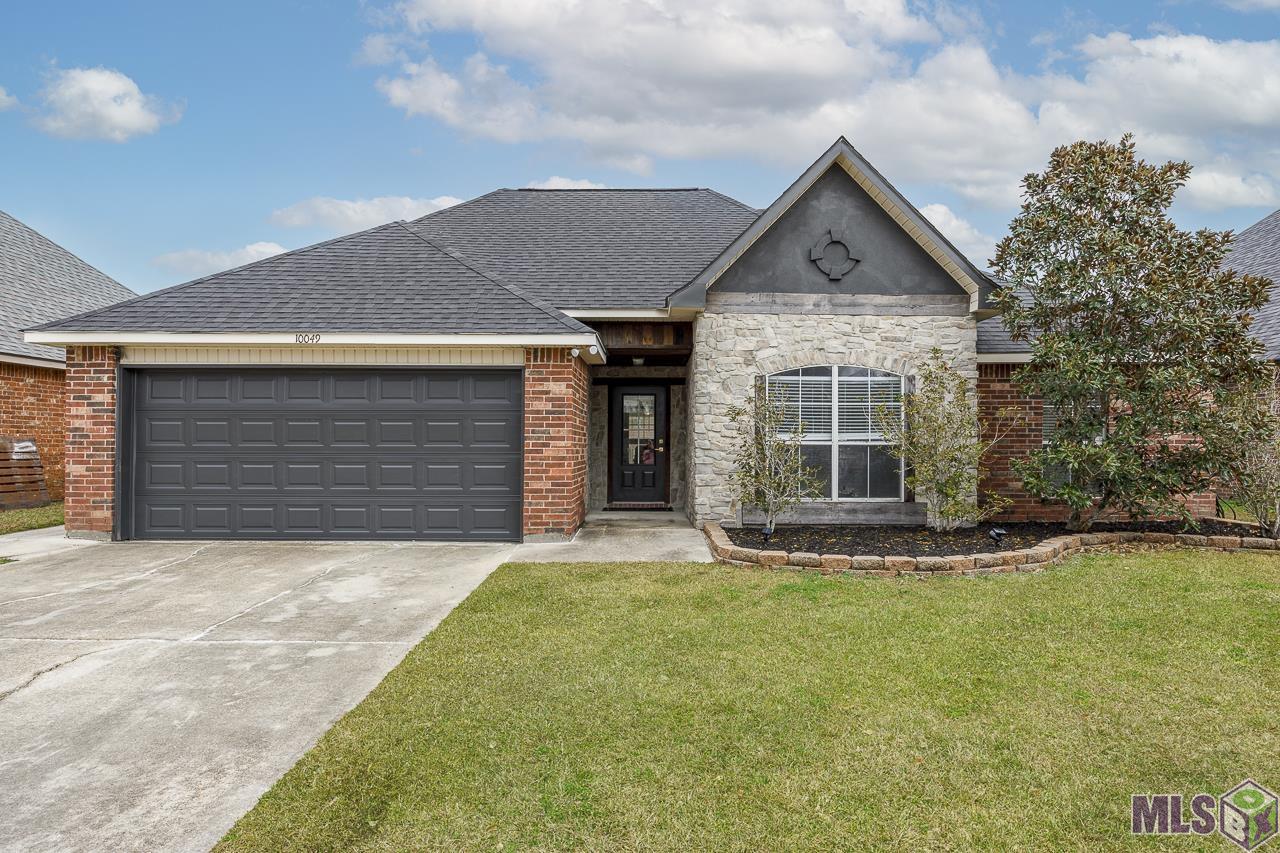 Homes for sale in Denham Springs, LA | 10049 Park Rdg Dr, Denham Springs, LA | MLS# BR2025001724
